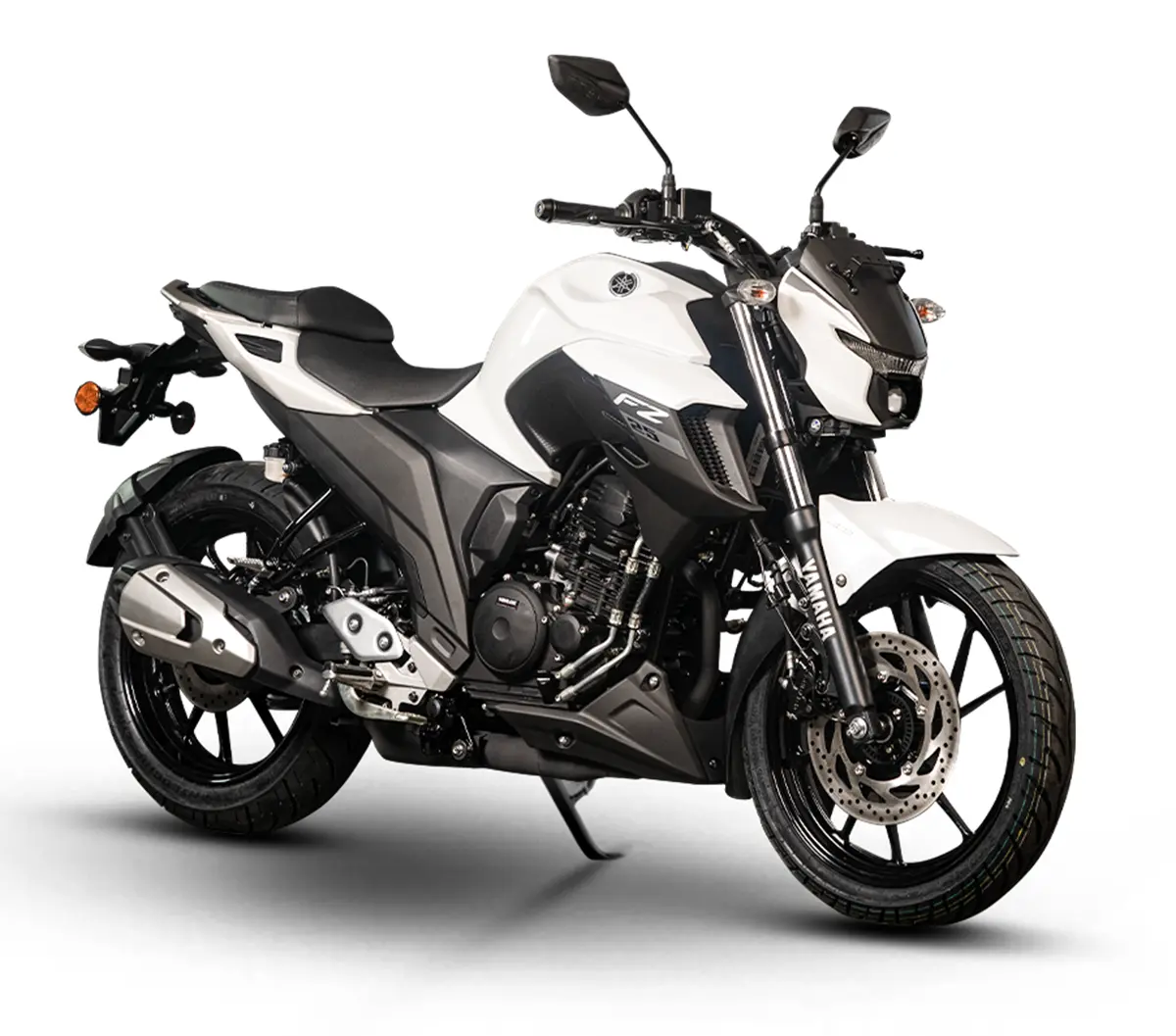 Yamaha FZ-25 in Warrior White